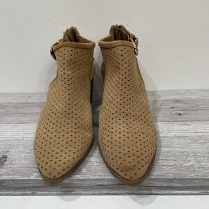 Anne Klein Gracie Anne Tan Leather Booties‎ Women's 6m with buckle and zipper.